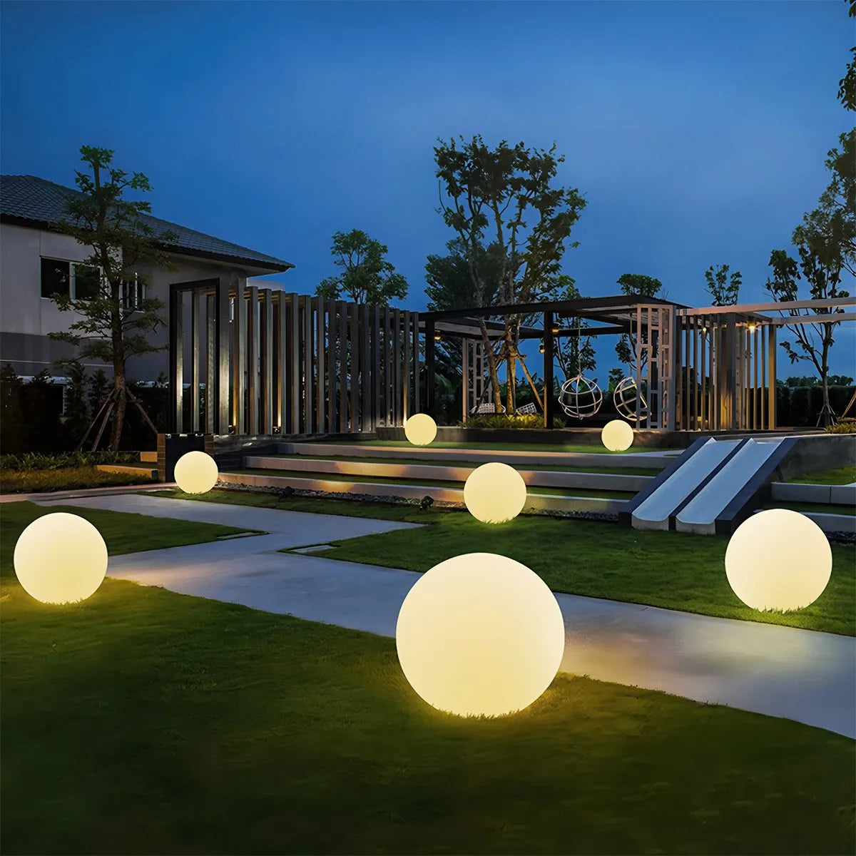 Solar LED Outdoor Moon Spherical Lawn Light