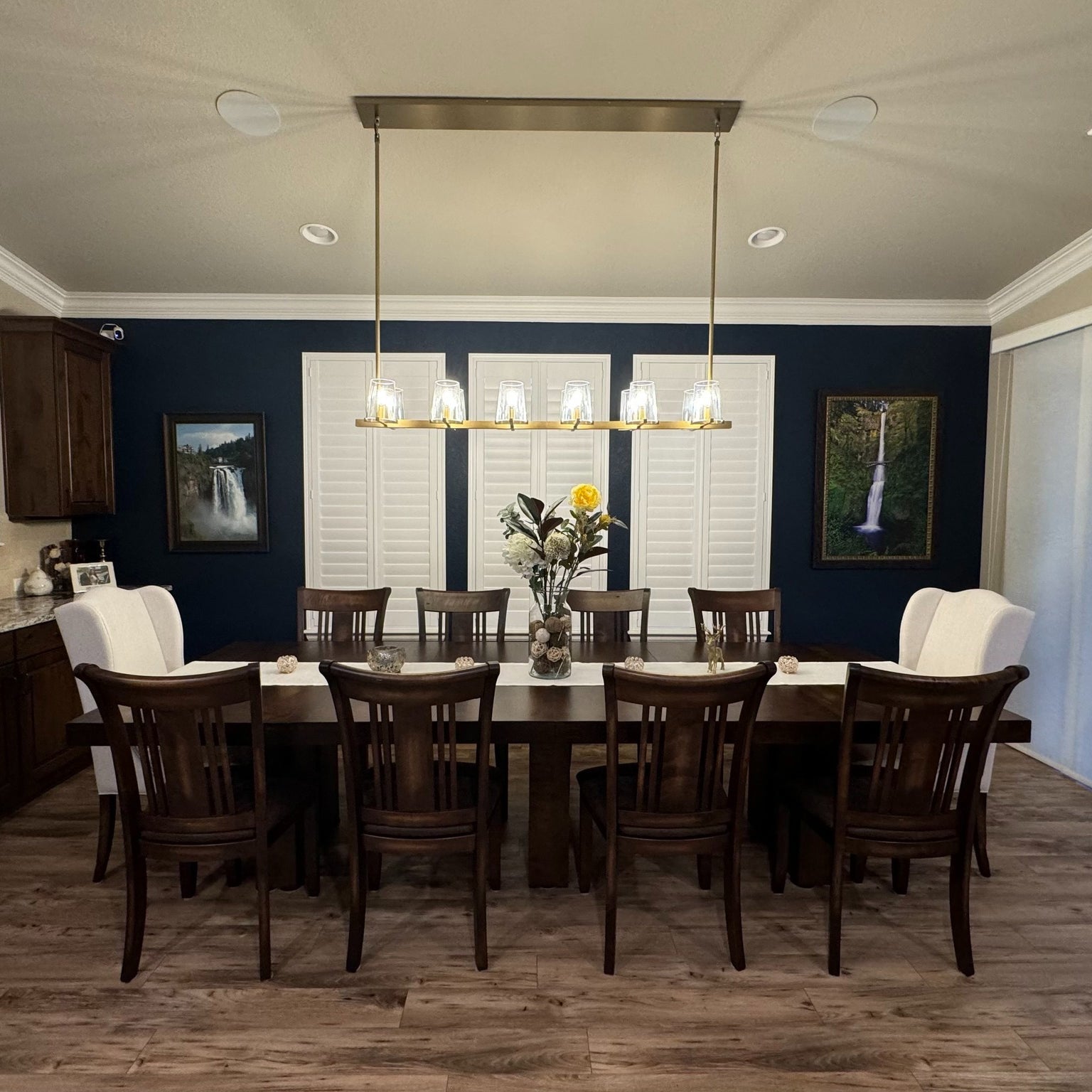 Hurricane Candle Linear Chandelier - Pauillac