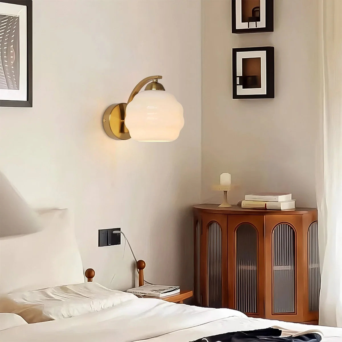 Zarvo Art Deco Vintage Glass Wall Lamp