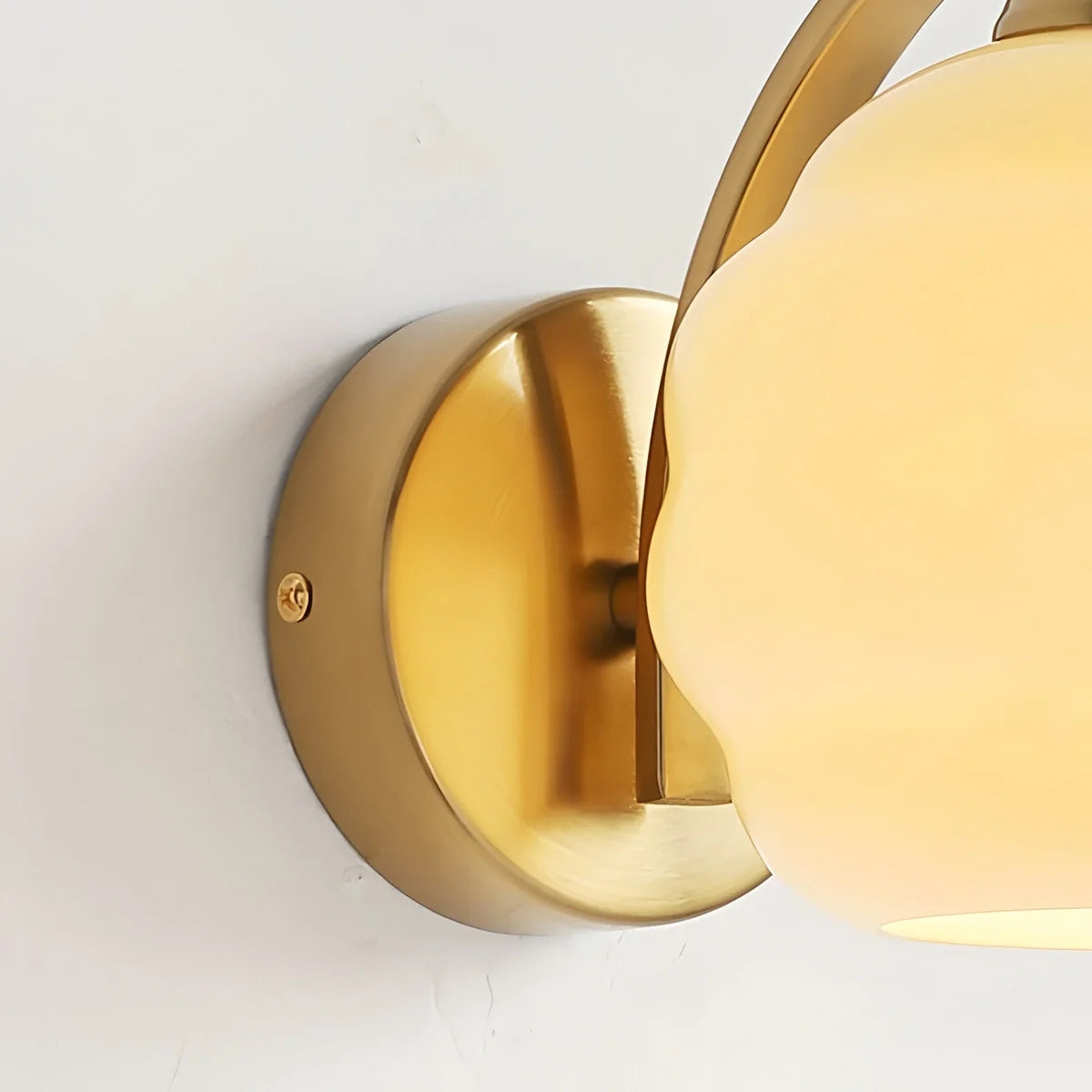 Zarvo Art Deco Vintage Glass Wall Lamp