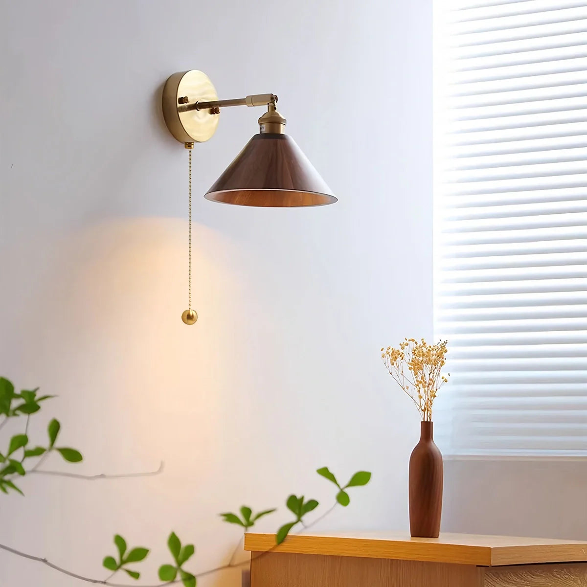 Zarvo Vintage Wood Pull Chain Switch Wall Lamp