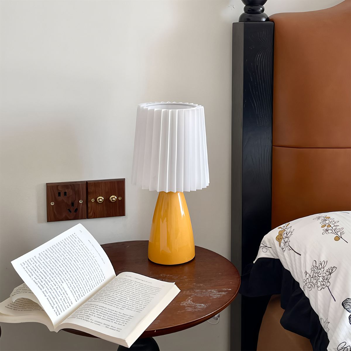 Apollo Table Lamp