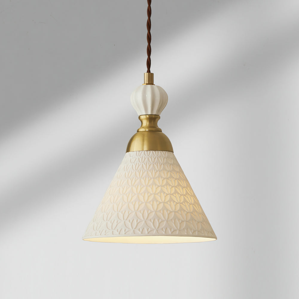 Elegant Nordic White Ceramic Pendant Lamp with Brass Accents for Modern Interiors