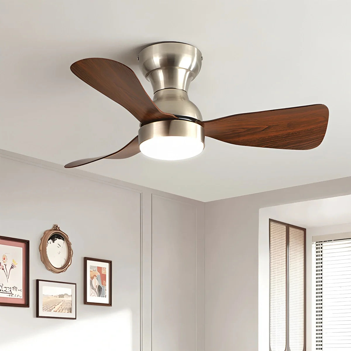 Small Size Indoor Ceiling Fan Light with Remote