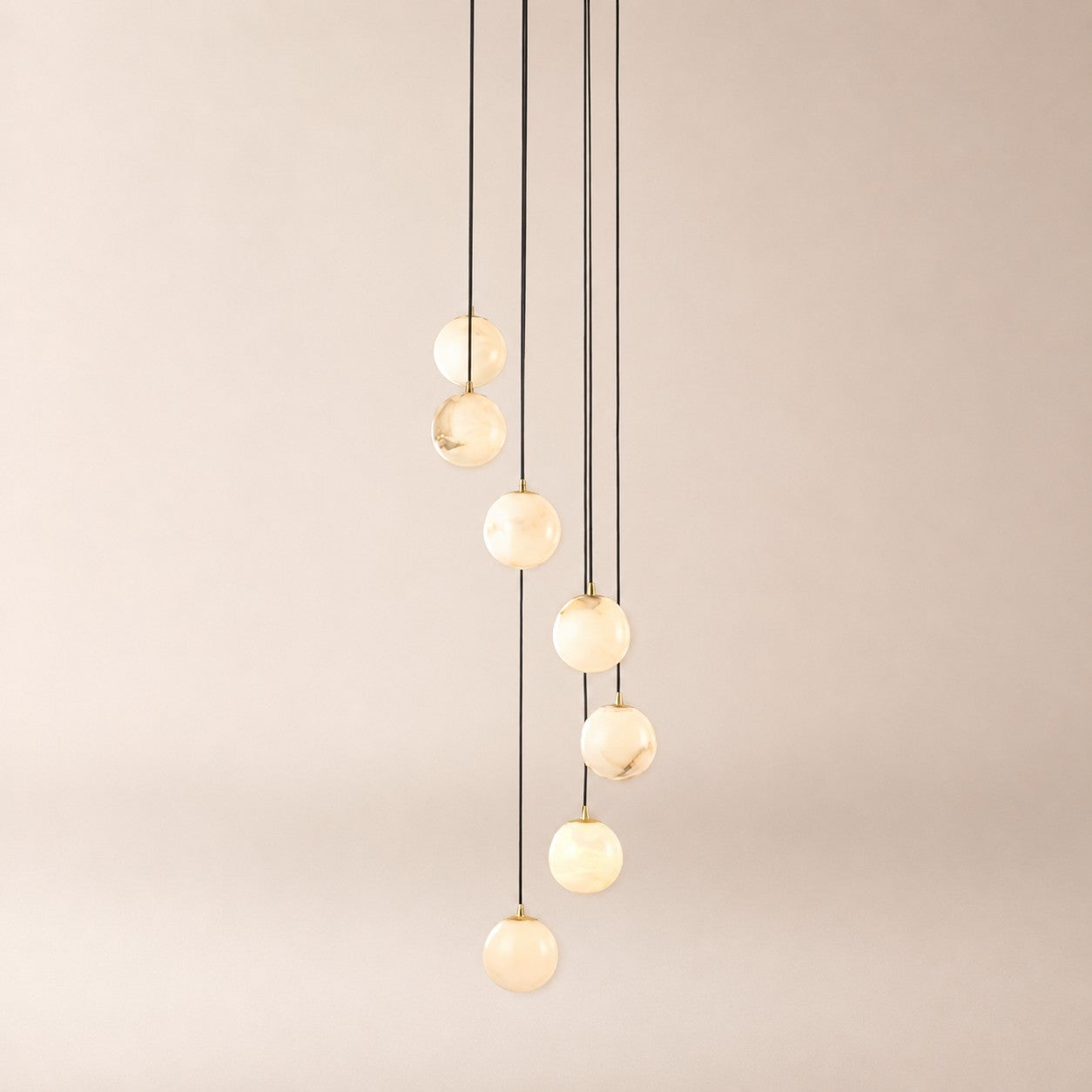 Oquven Chandelier