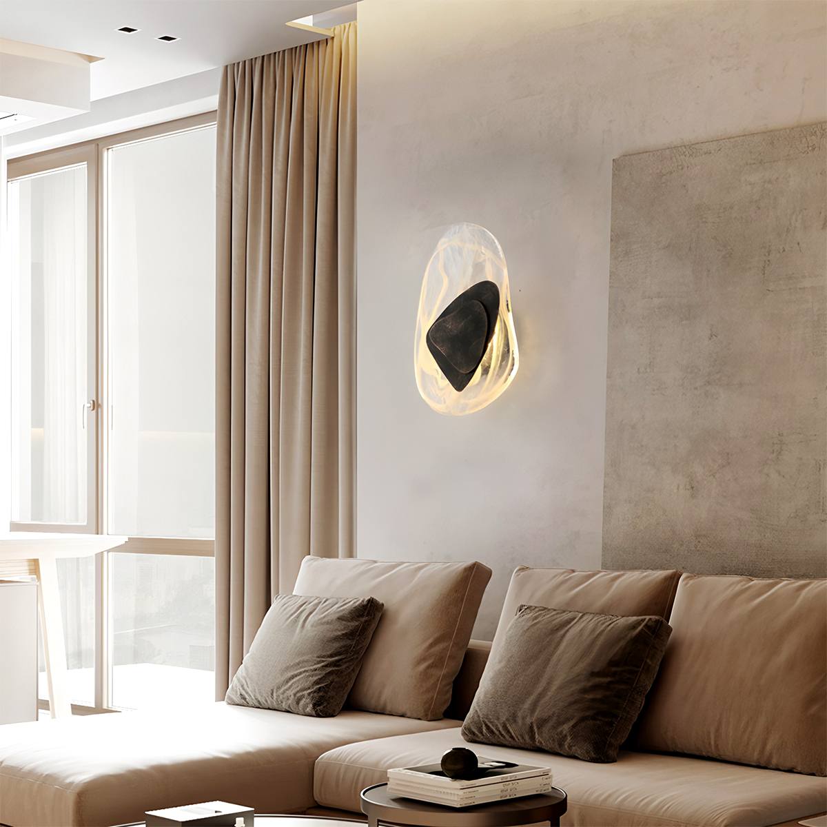 Petra Wall Lamp