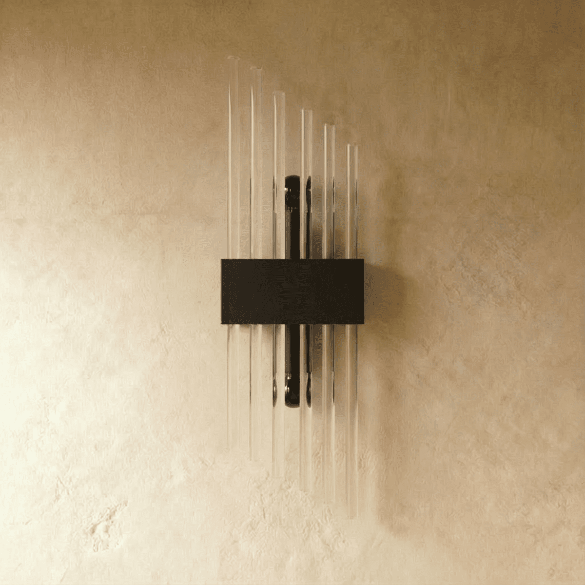 Amadi Wall Lamp