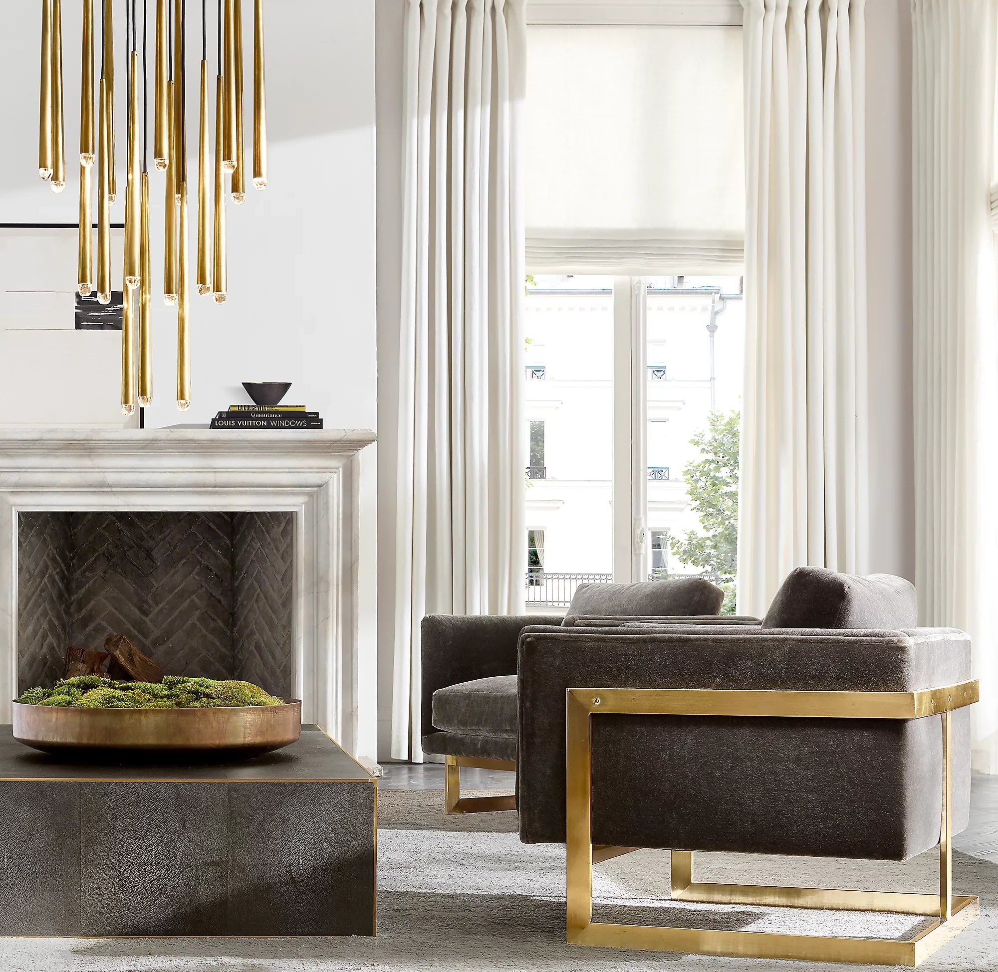 Pin Cascading Round Chandelier - Aquitaine