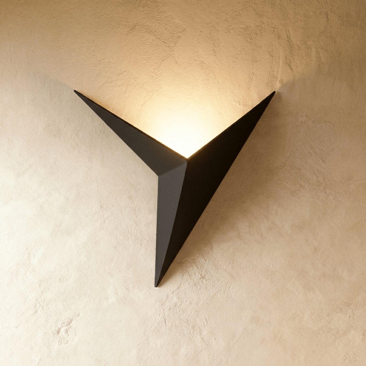 Ezio Wall Lamp