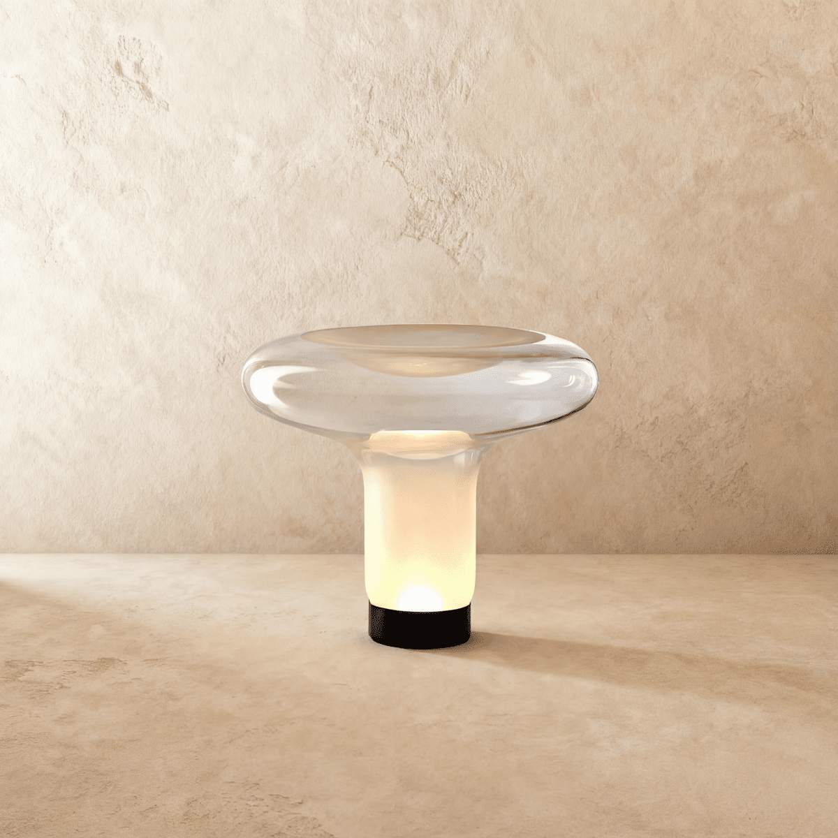 Lindeza Table Lamp D16.9"(43cm) x H13.3"(34cm)