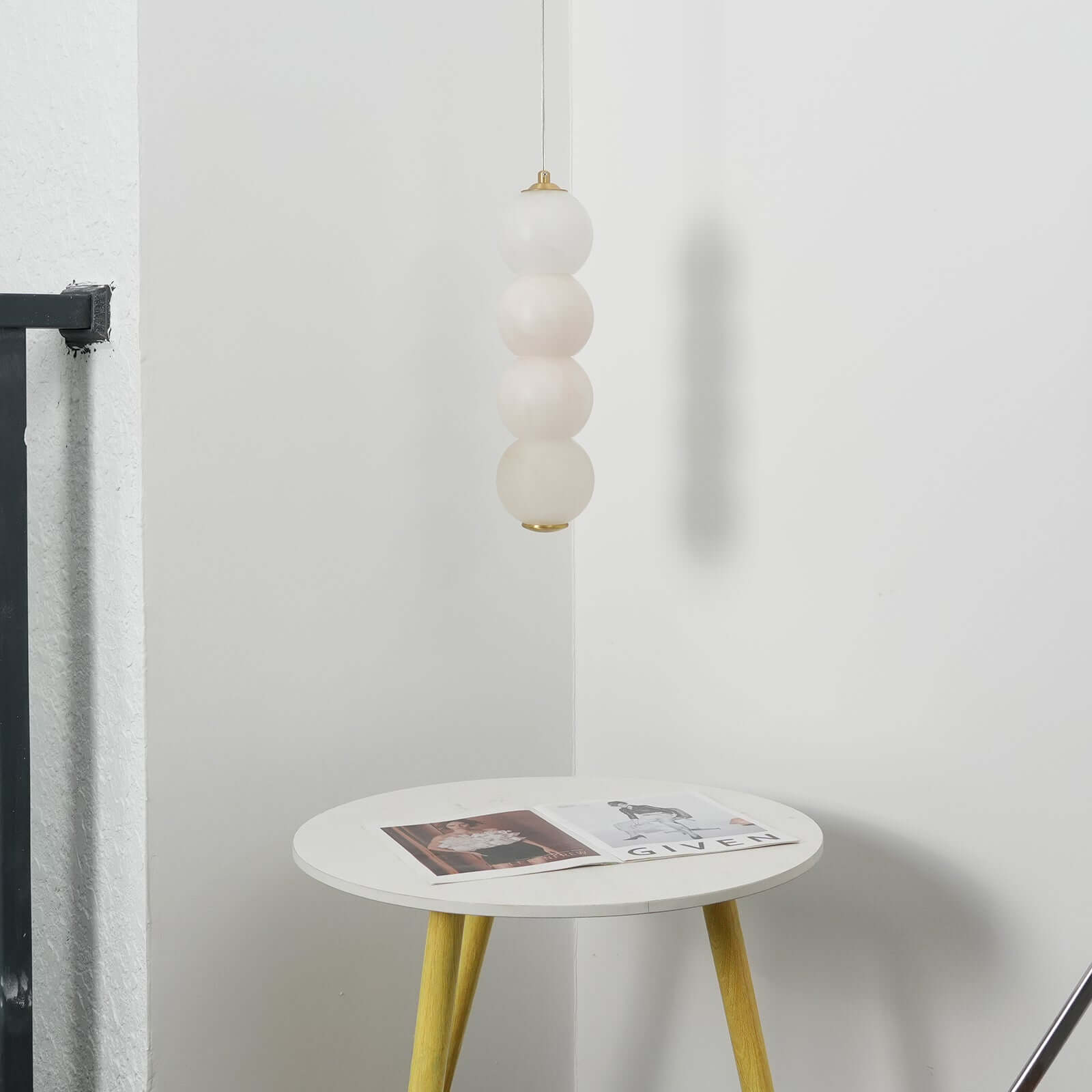 Mivon Pendant Light