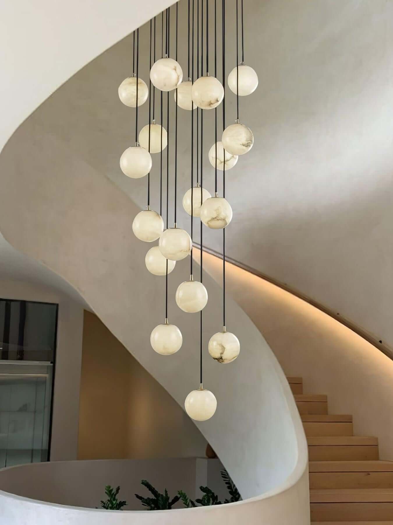 Oquven Chandelier