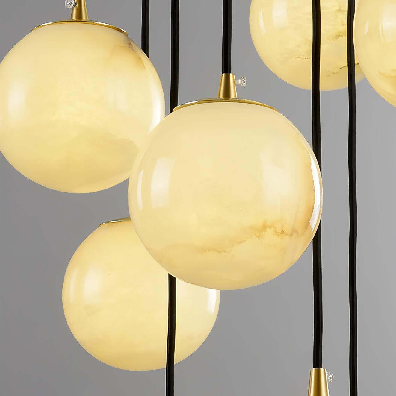 Oquven Chandelier