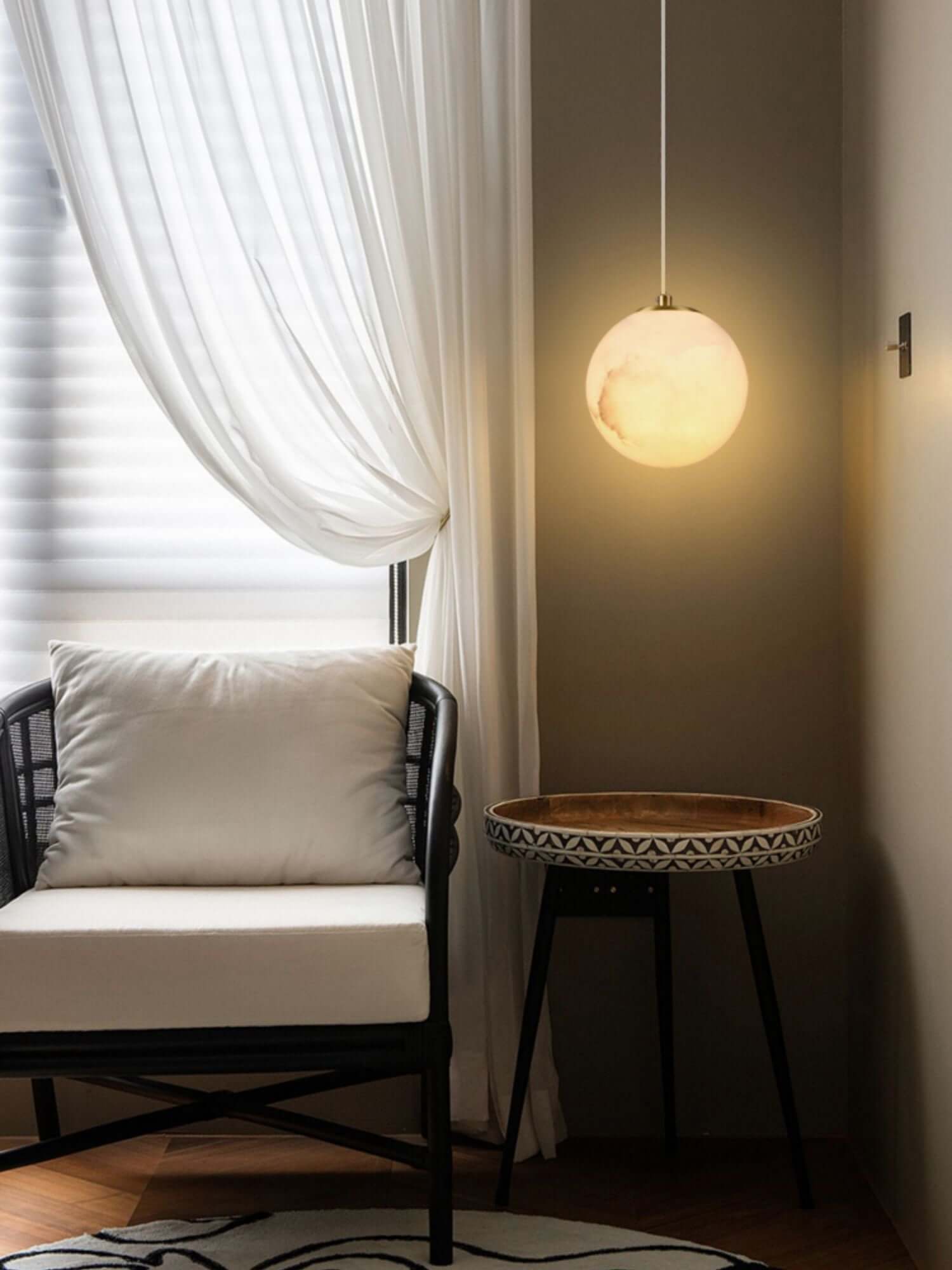 Qevol Pendant Light