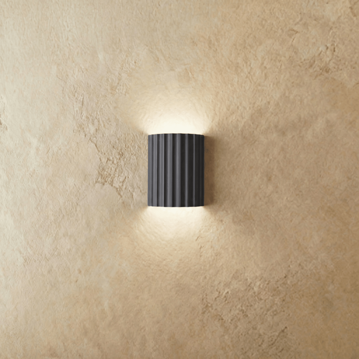 Ujal Wall Lamp